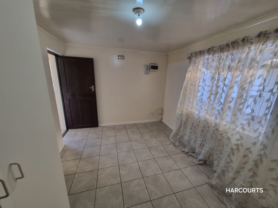 1 Bedroom Property for Sale in Belthorn Estate Western Cape